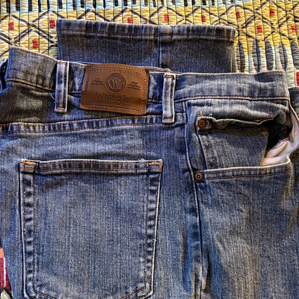 Wrangler Men's Classic Denim Jeans